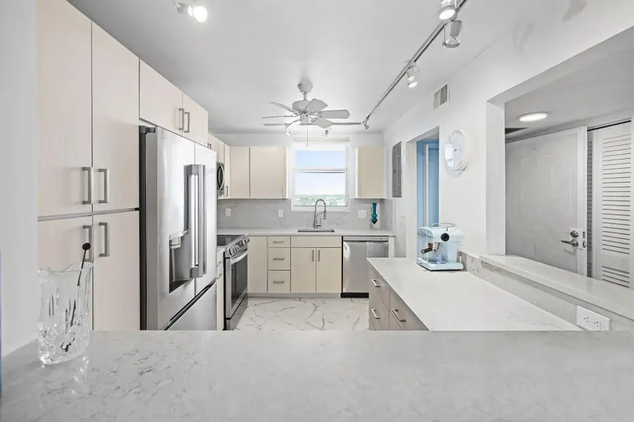 3100 NE 49th St #PH10, Fort Lauderdale, FL 33308 - Image #3