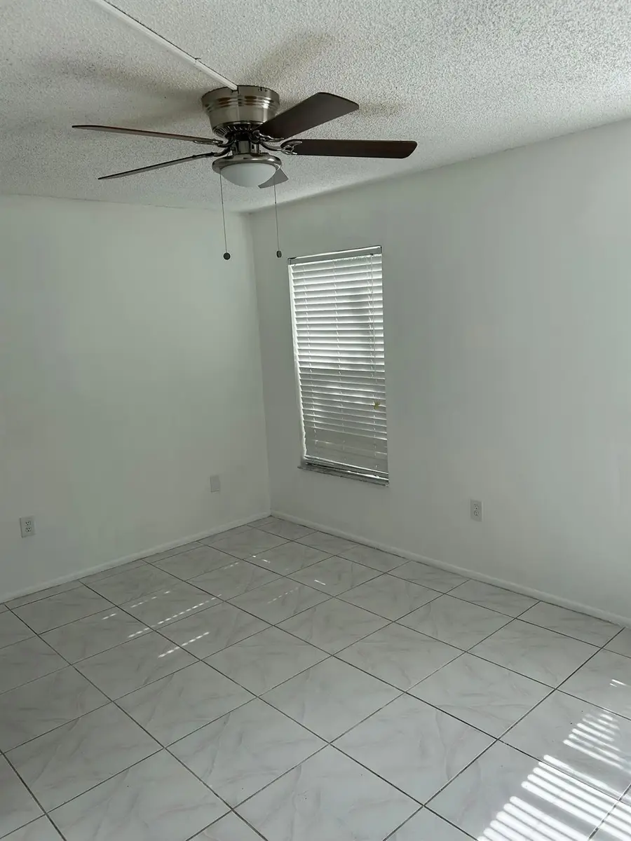 3405 Knolls Rd, Miramar, FL 33025 - Image #3