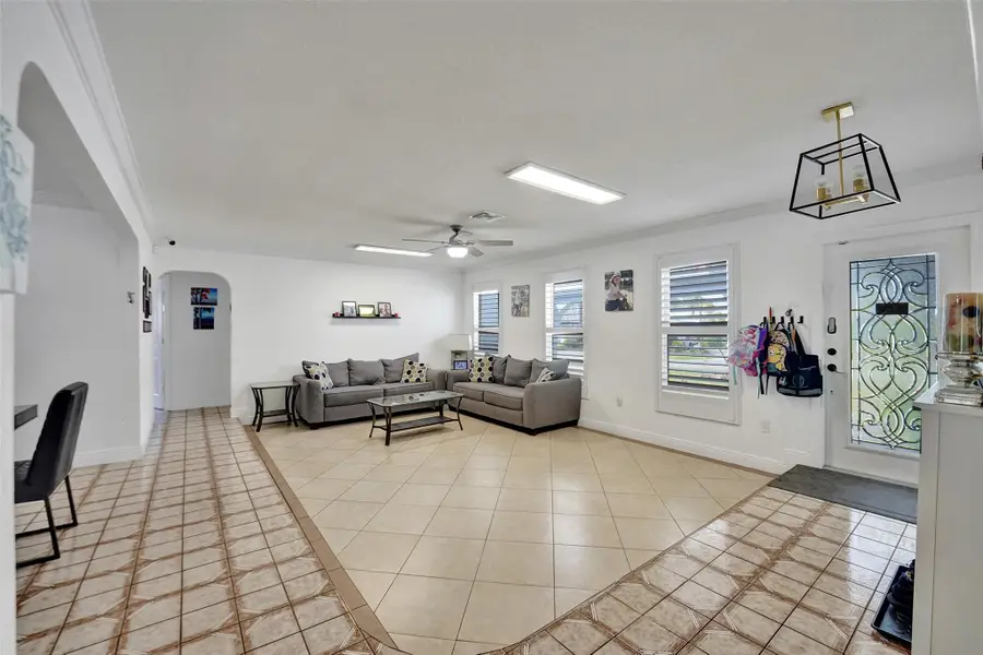 3611 N 33rd Ter, Hollywood, FL 33021 - Image #2