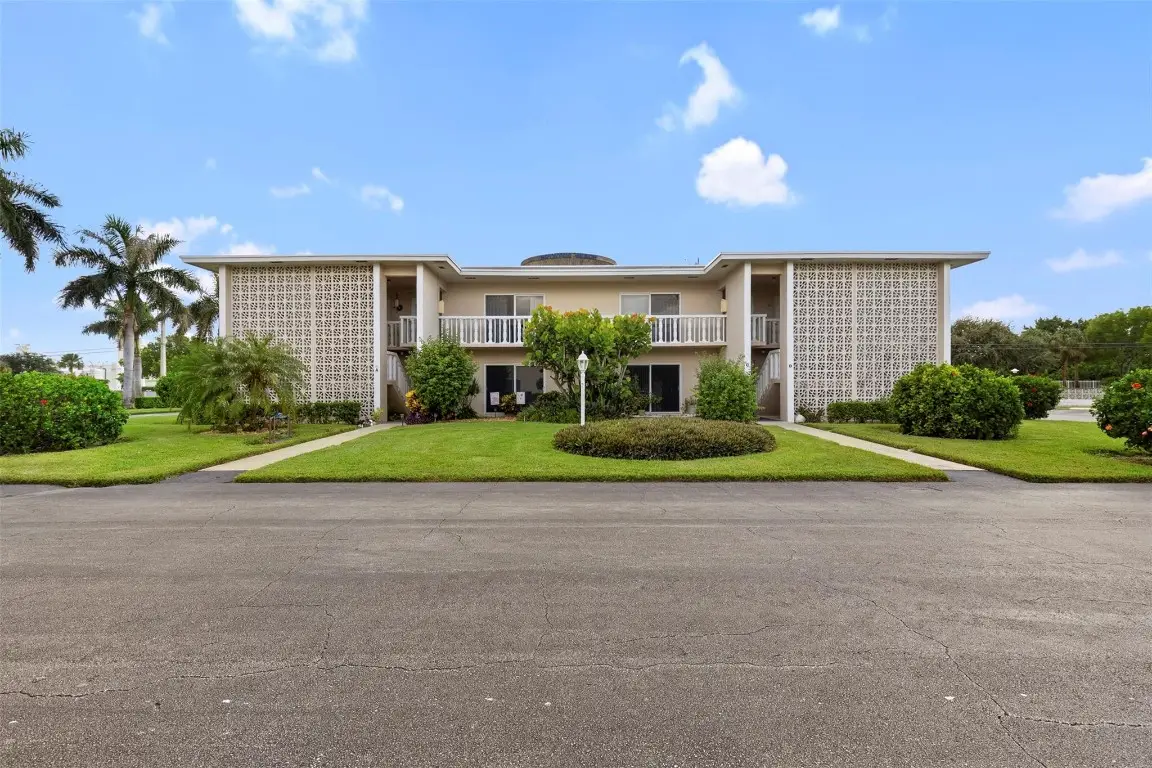 90 South Boulevard #2C, Boynton Beach, FL 33435 - Image #1