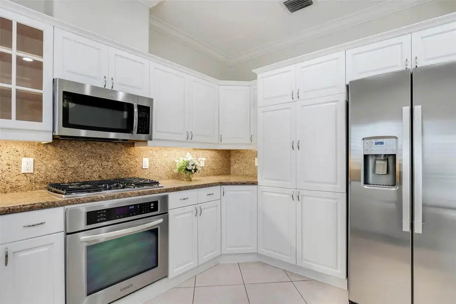 320 NE 7th Ave, Fort Lauderdale, FL 33301 - Image #3