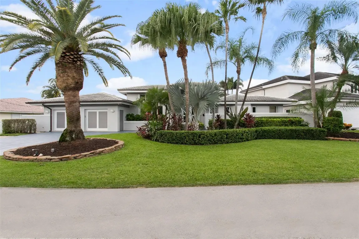 2365 NE 28th Street, Lighthouse Point, FL 33064 - Image #1