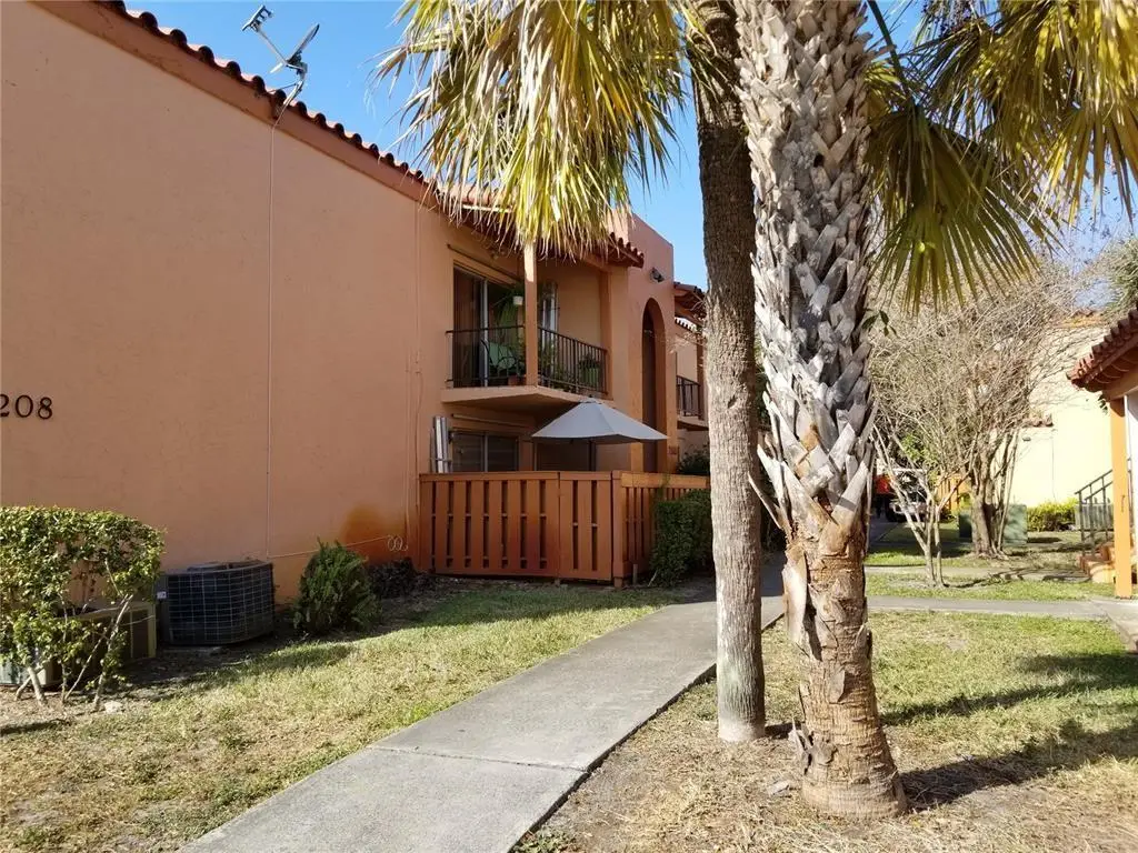 7208 Fairway Dr #I9, Miami Lakes, FL 33014 - Image #1
