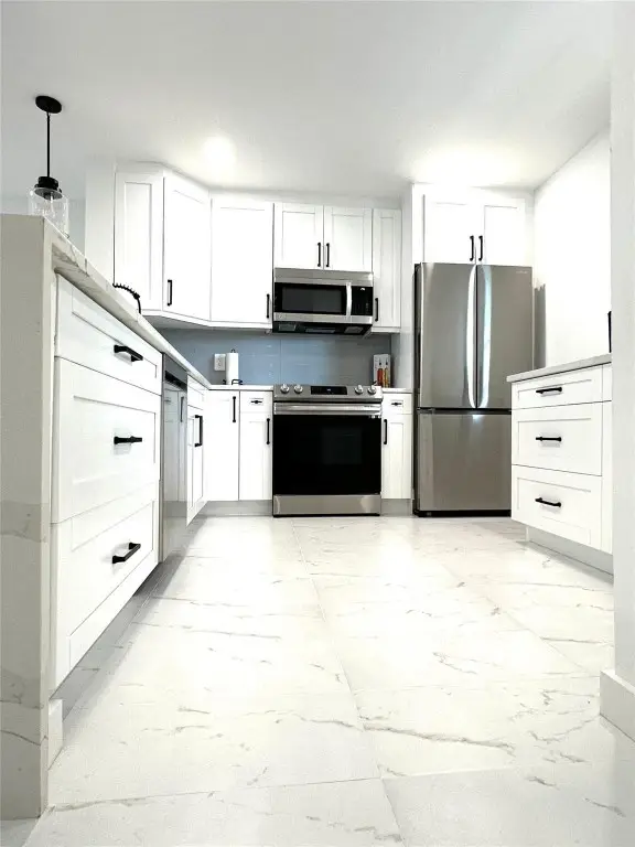 2300 NE 1st Lane #201, Boynton Beach, FL 33435 - Image #3