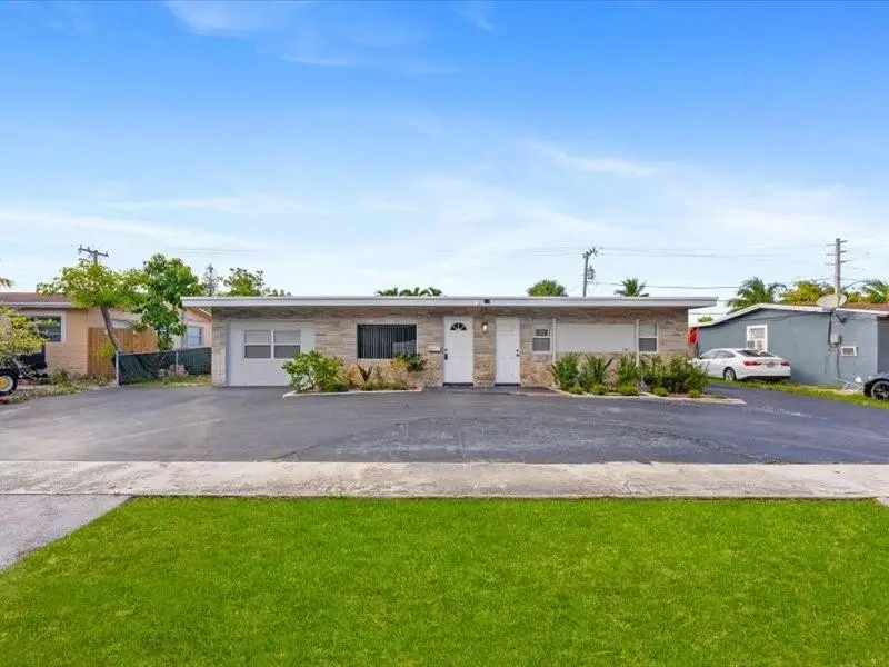 311 W Sample Rd, Deerfield Beach, FL 33064 - Image #2