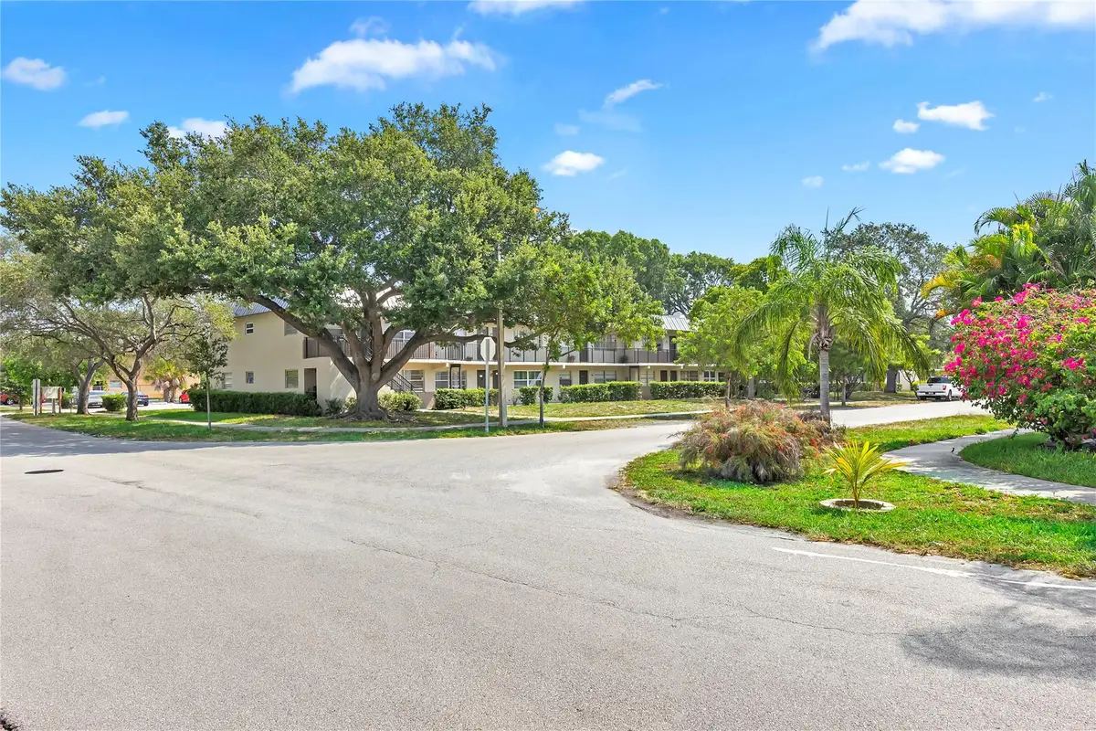 207 NW 32nd Ct #106, Pompano Beach, FL 33064 - Image #1