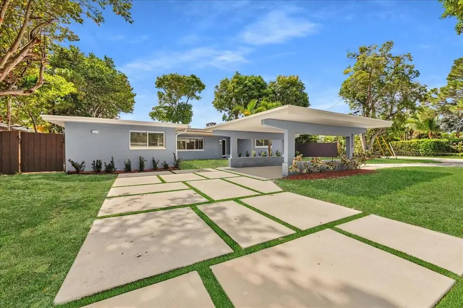 2117 Coral Gardens Dr, Wilton Manors, FL 33306 - Image #2