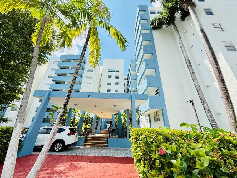 5050 NW 7th St #PH16, Miami, FL 33126 - Image #2