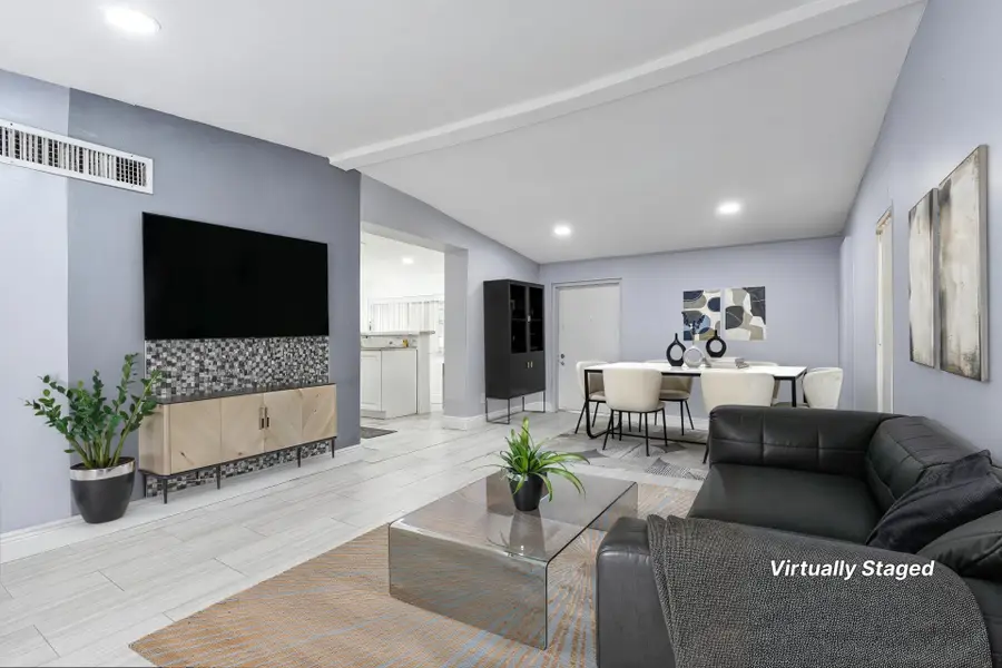 4520 SW 38th St, West Park, FL 33023 - Image #2