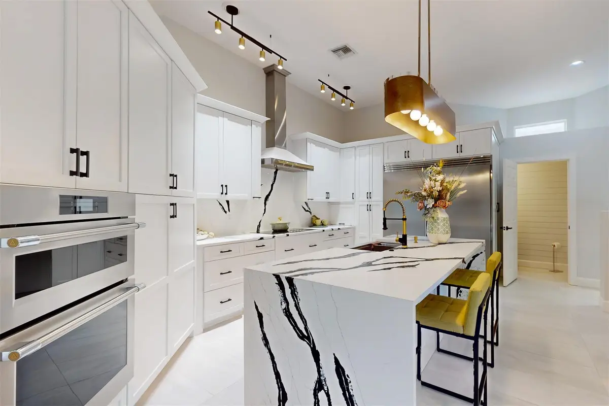 9485 E Maiden Ct, Vero Beach, FL 32963 - Image #1