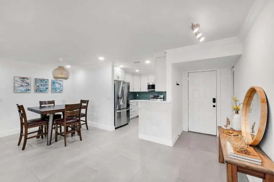 4125 S Carambola Circle #2126, Coconut Creek, FL 33066 - Image #2