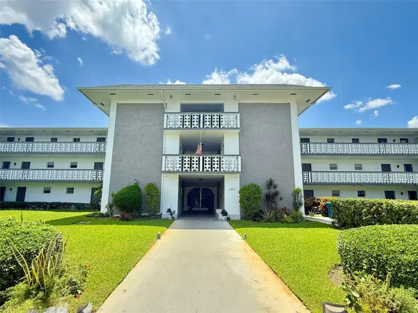 1201 Hillcrest Ct #109, Hollywood, FL 33021