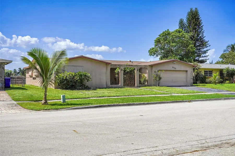 8720 Pasadena Blvd, Pembroke Pines, FL 33024 - Image #3