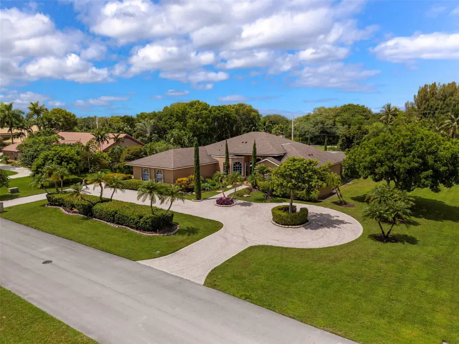 Address Withheld By Seller, Davie, FL 33330 - Image #2