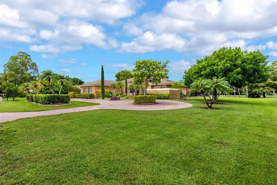 Address Withheld By Seller, Davie, FL 33330 - Image #3