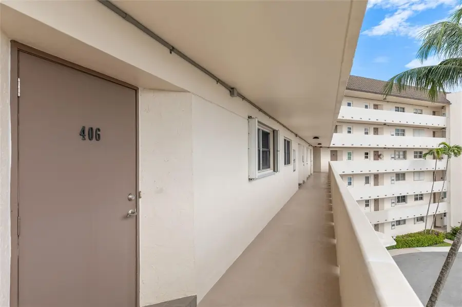390 N Federal Highway #406, Deerfield Beach, FL 33441 - Image #3