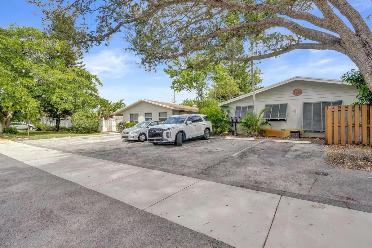 2031 NE 56th St, Fort Lauderdale, FL 33308 - Image #1