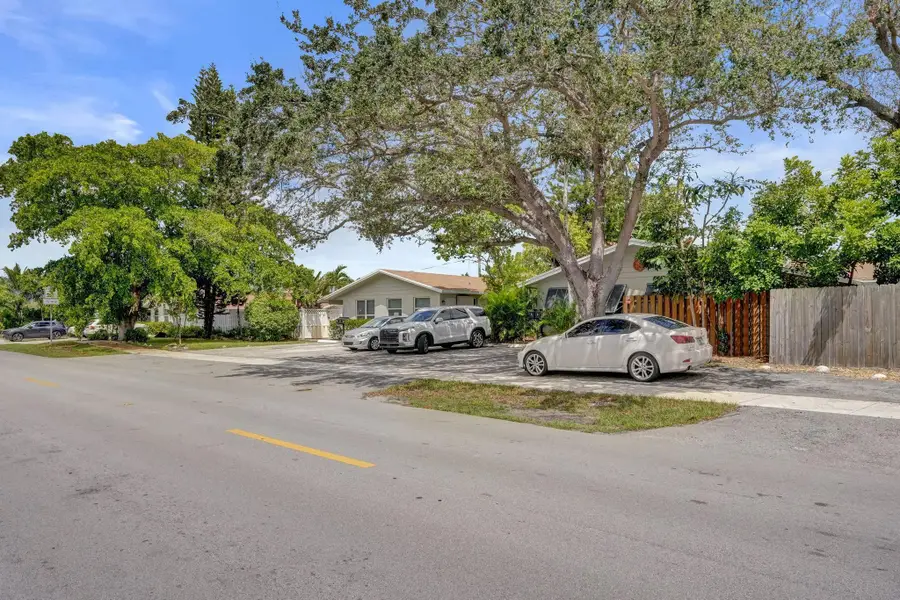 2031 NE 56th St, Fort Lauderdale, FL 33308 - Image #2