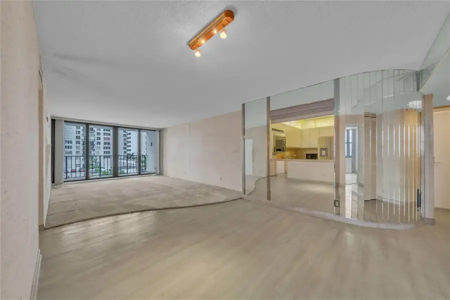 2401 S Ocean Dr #505, Hollywood, FL 33019 - Image #2