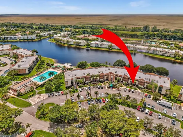 7449 Fairfax Dr #211, Tamarac, FL 33321