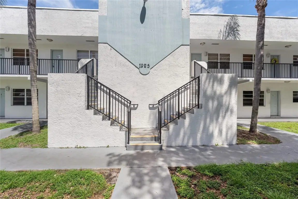 1925 Madison Street #14, Hollywood, FL 33020 - Image #1