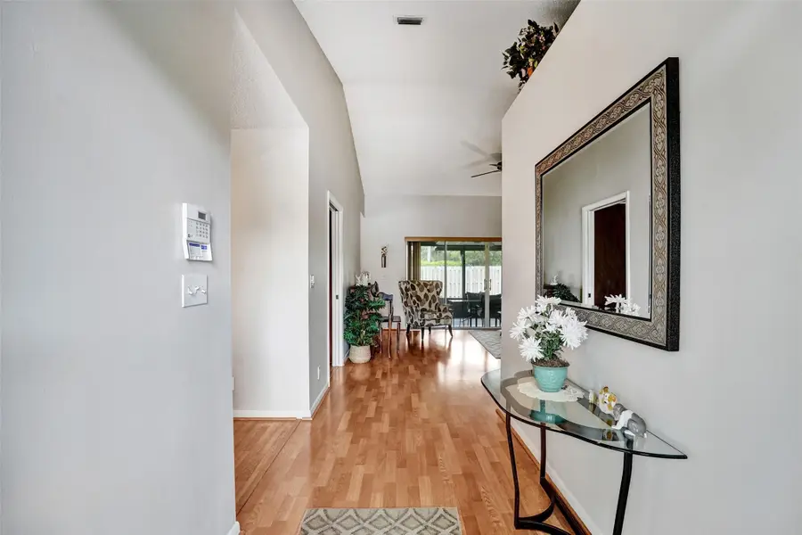 948 SW 149th Ter, Sunrise, FL 33326 - Image #2