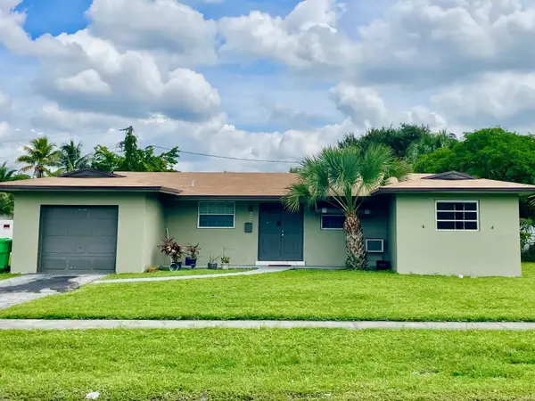 2240 NW 60th Ter, Sunrise, FL 33313