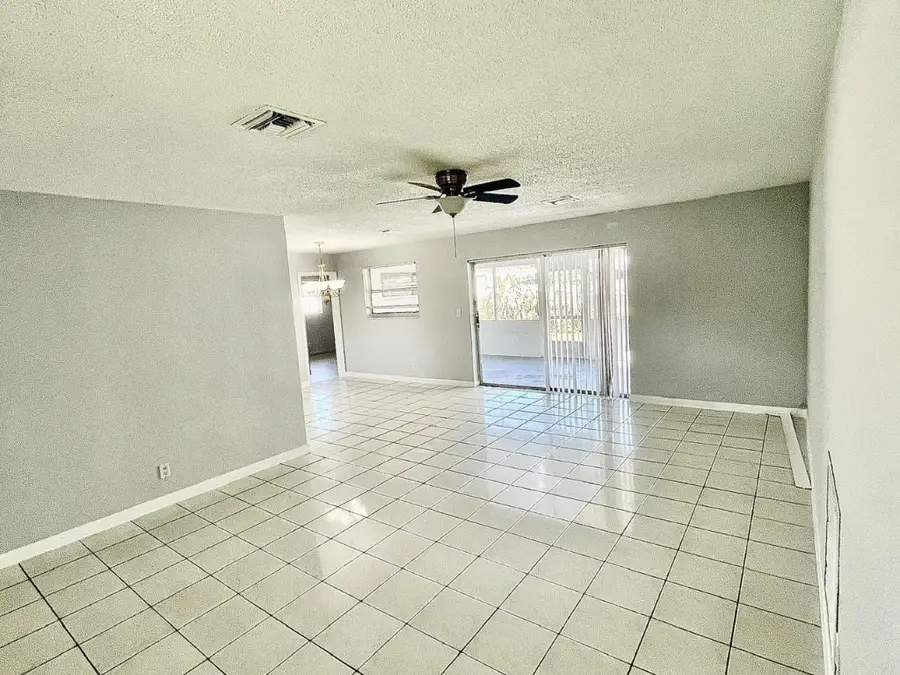 2240 NW 60th Terrace, Sunrise, FL 33313 - Image #3