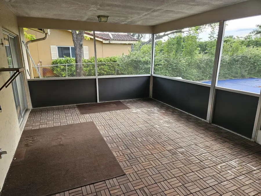 8548 NW 24th Ct, Coral Springs, FL 33065 - Image #2