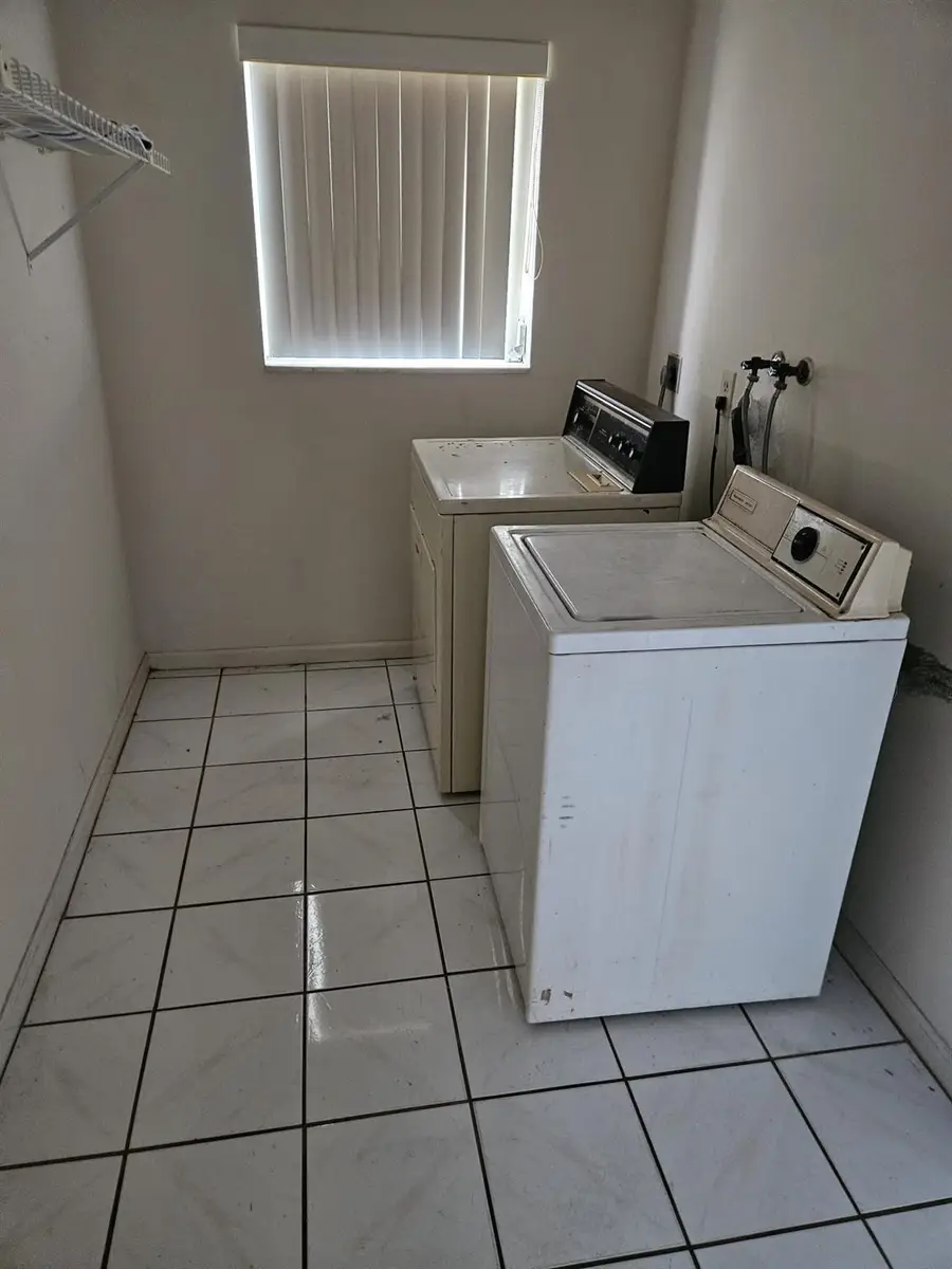 8548 NW 24th Ct, Coral Springs, FL 33065 - Image #3