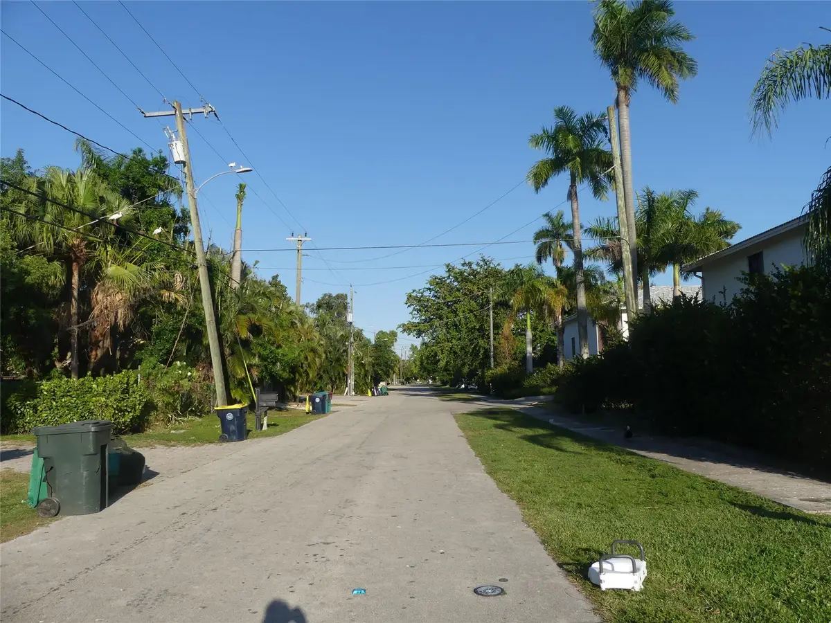 3294 SW 44th St, Fort Lauderdale, FL 33312 - Image #1