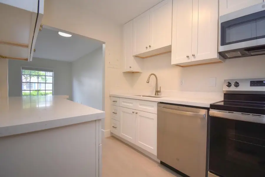 2220 NE 68th St #1007, Fort Lauderdale, FL 33308 - Image #2