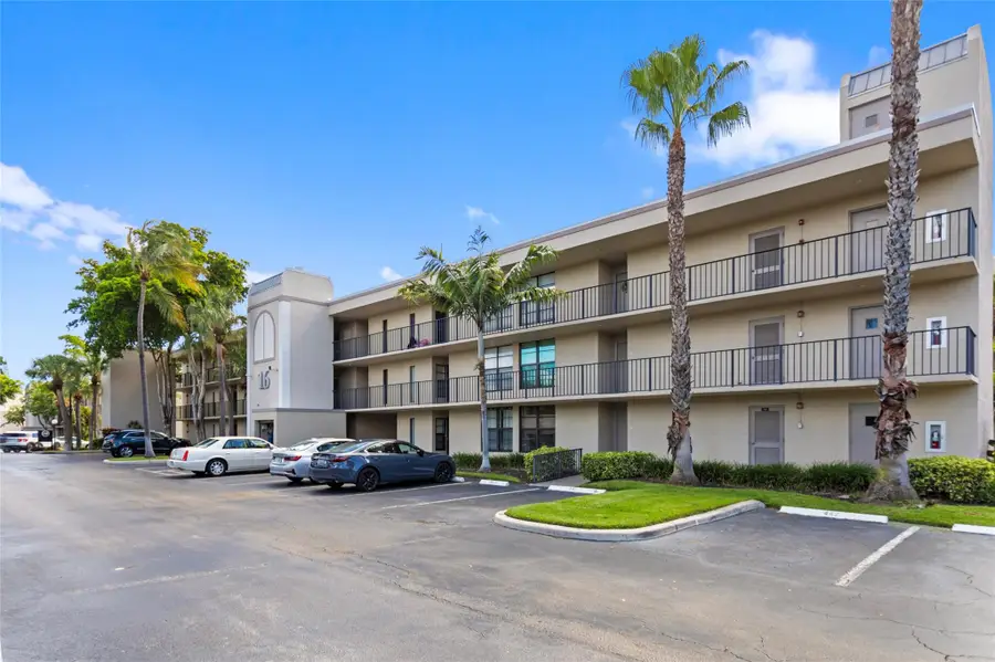 16 Royal Palm Way #302, Boca Raton, FL 33432 - Image #3