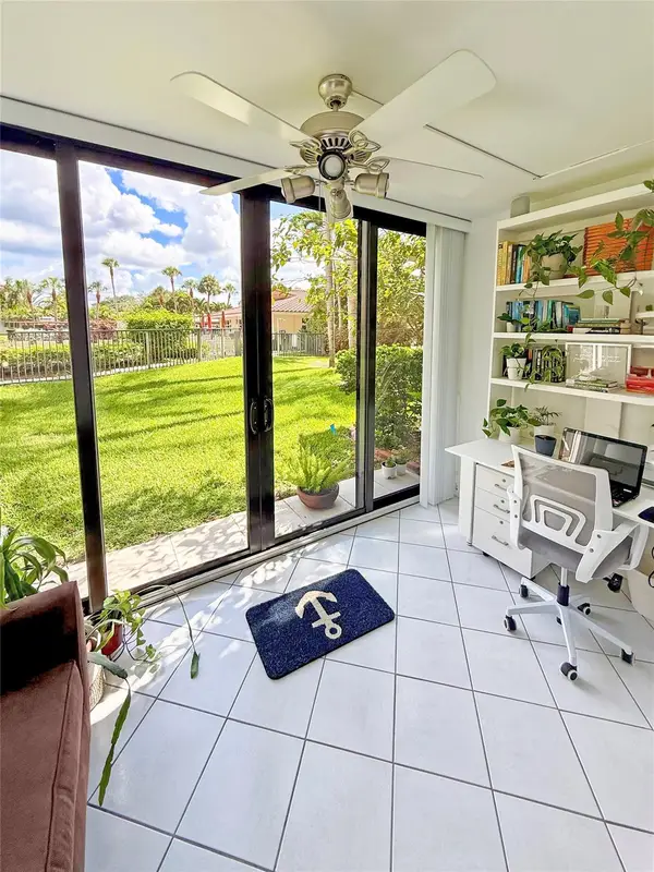 2350 NE 14th Street Cswy #108, Pompano Beach, FL 33062