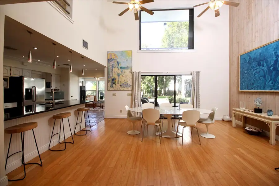 902 Holoma Dr, Vero Beach, FL 32963 - Image #2