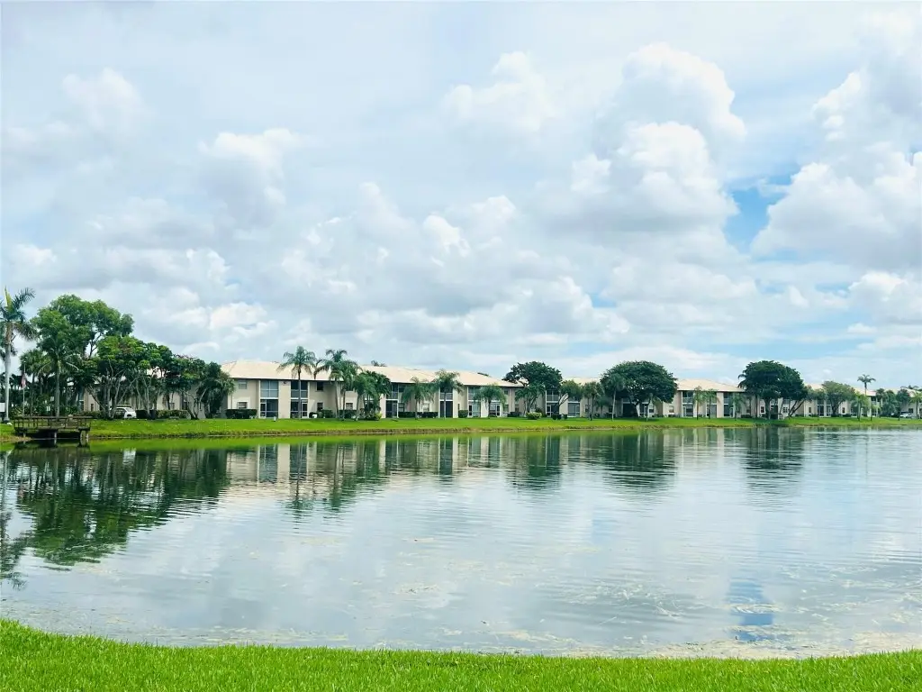 5550 Lakeside Drive #203, Margate, FL 33063 - Image #1