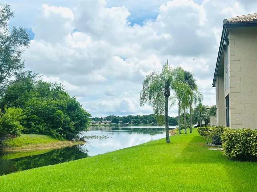 5550 Lakeside Drive #203, Margate, FL 33063 - Image #2