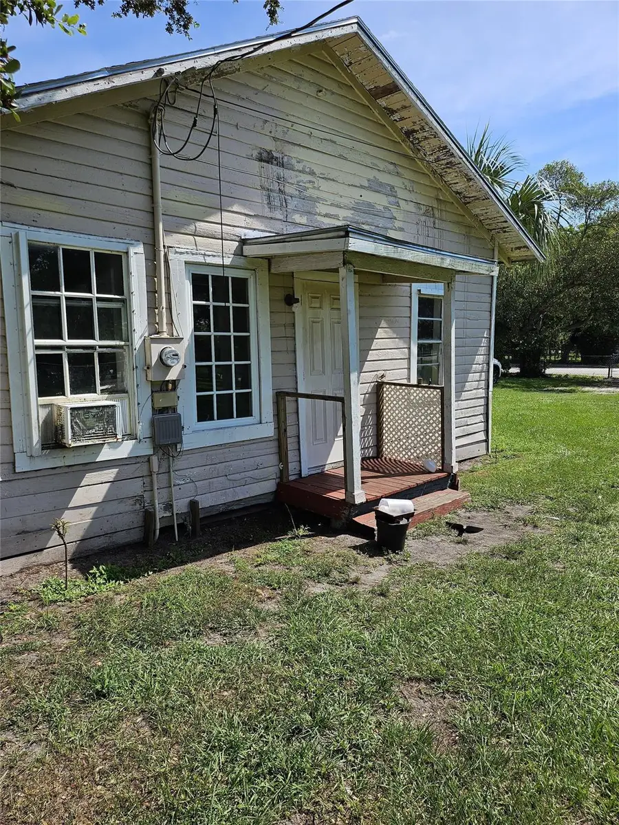 421 N 10th St, Fort Pierce, FL 34950 - Image #2