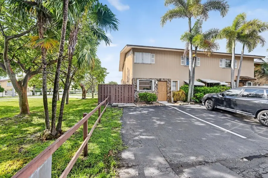 450 SE 7th Street #244, Dania Beach, FL 33004 - Image #2