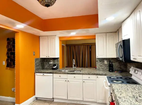 4521 NW 6th St, Plantation, FL 33317