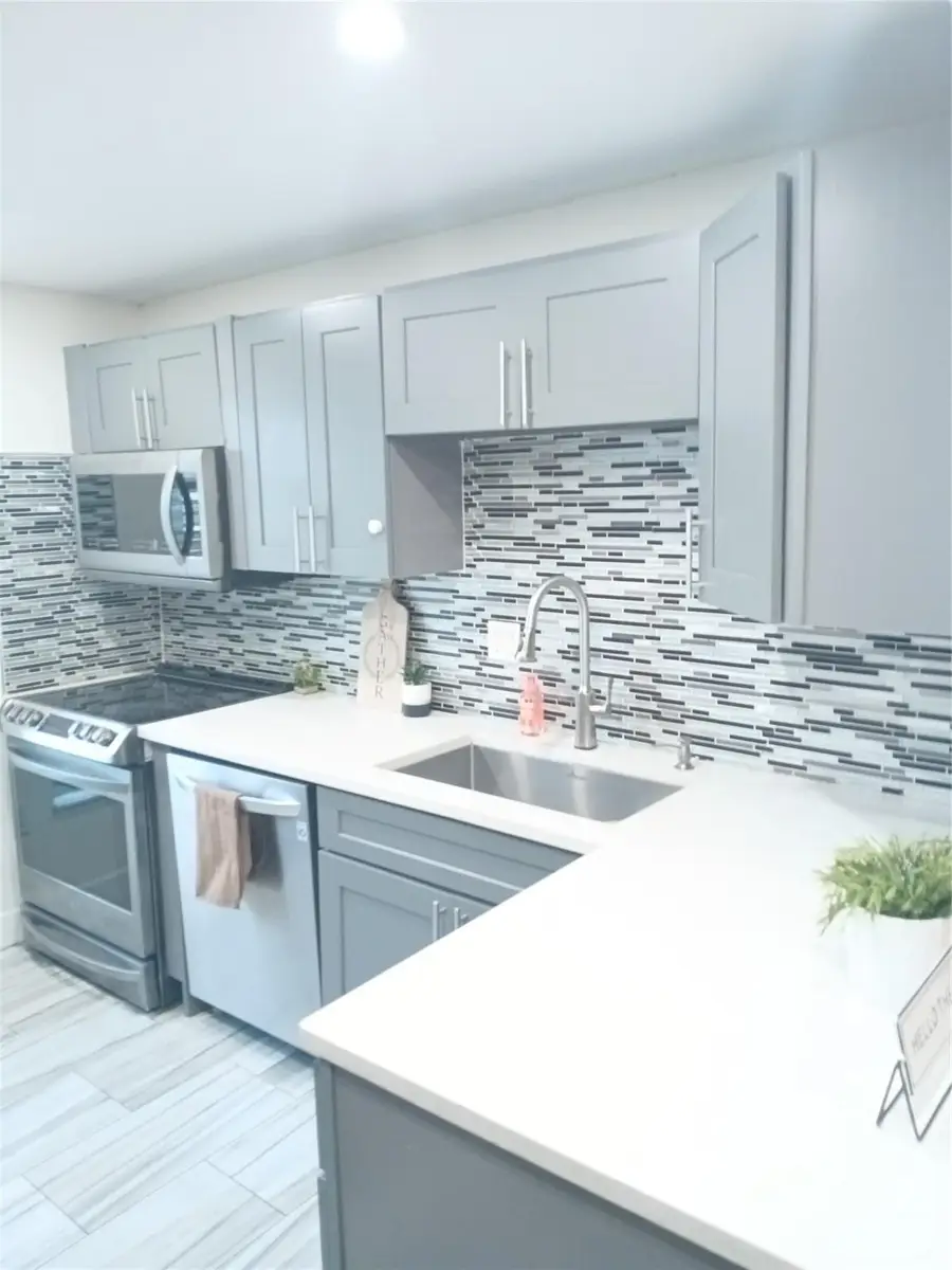 4170 Inverrary Dr #412, Lauderhill, FL 33319 - Image #2