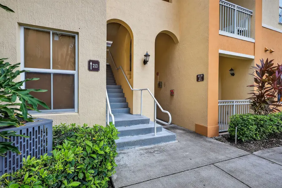 10012 NW 7th Street #213, Miami, FL 33172 - Image #2