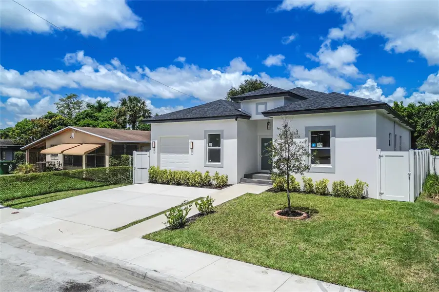 2861 NW 8th Ct, Fort Lauderdale, FL 33311 - Image #2