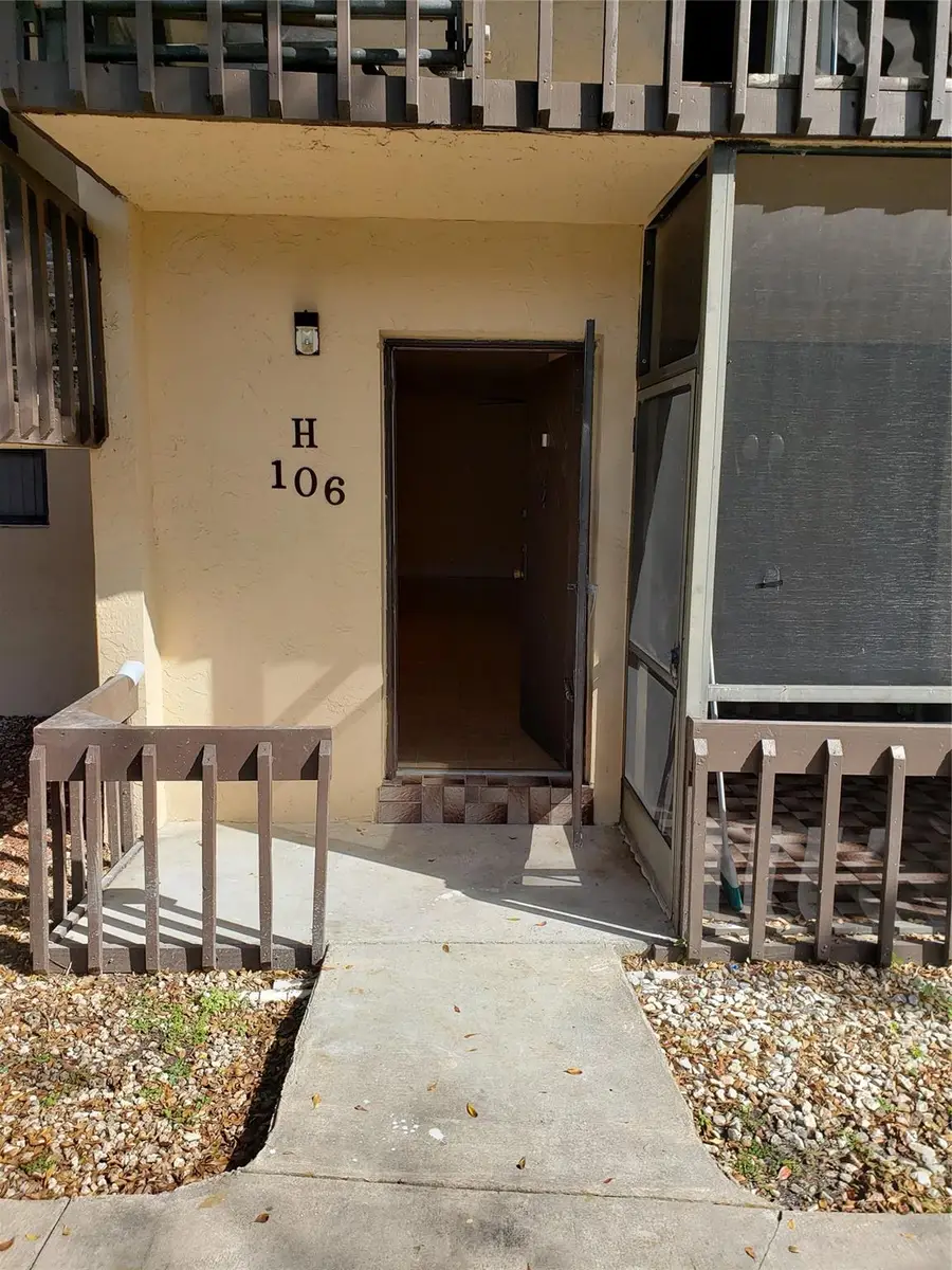 750 NE 199th St #H-106, Miami, FL 33179 - Image #3