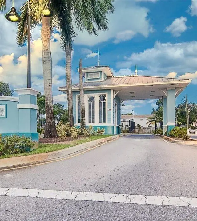 5208 NW 18th Ct #2K, Fort Lauderdale, FL 33313 - Image #1