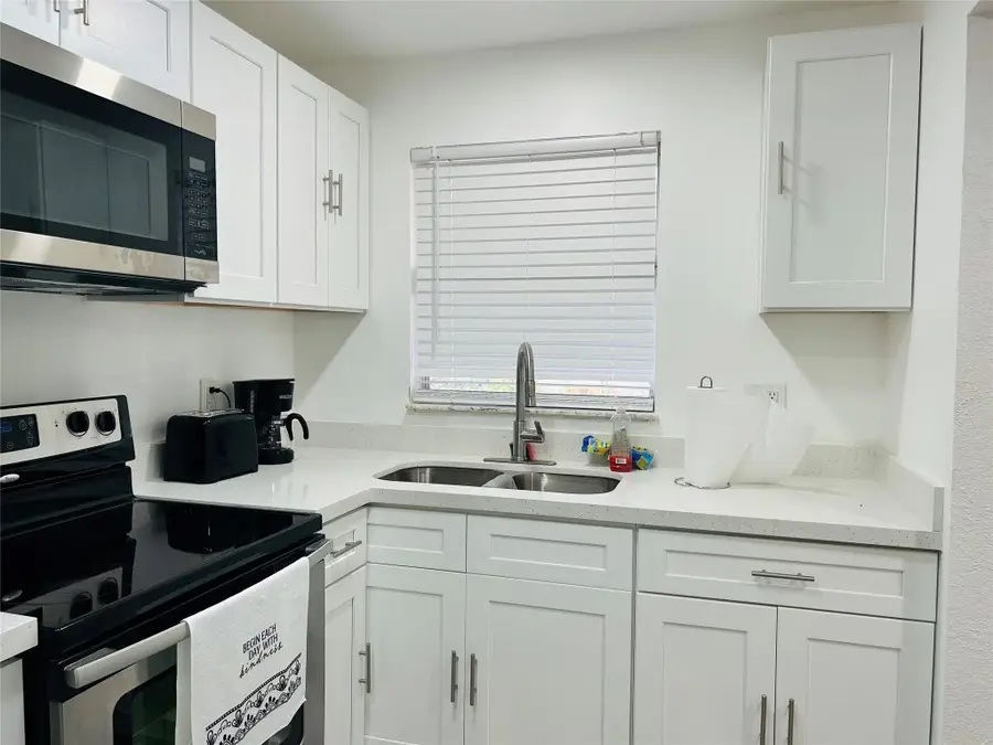 2871 E Sunrise Lakes Drive #101, Sunrise, FL 33322 - Image #3