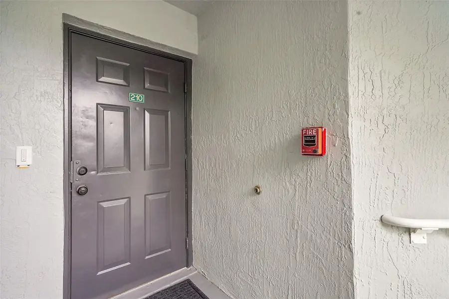 9645 NW 1st Ct #1-210, Pembroke Pines, FL 33024 - Image #3