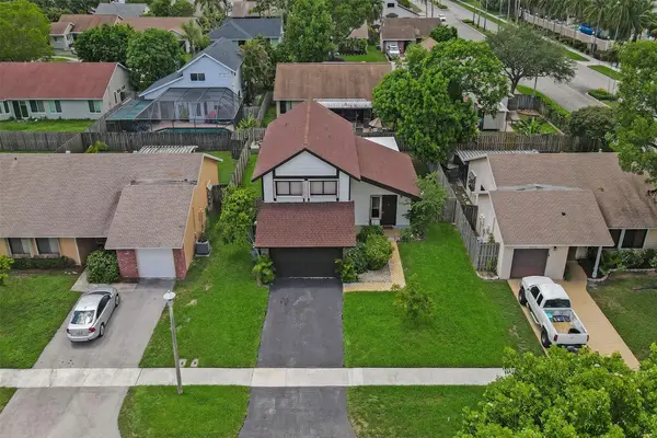 3253 NW 104 Ave, Sunrise, FL 33351