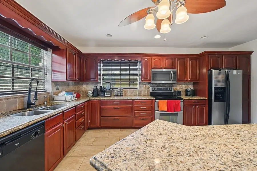 667 W Melrose Circle, Fort Lauderdale, FL 33312 - #3