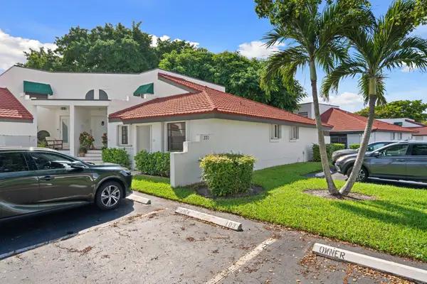 331 NW 36th Ave, Deerfield Beach, FL 33442